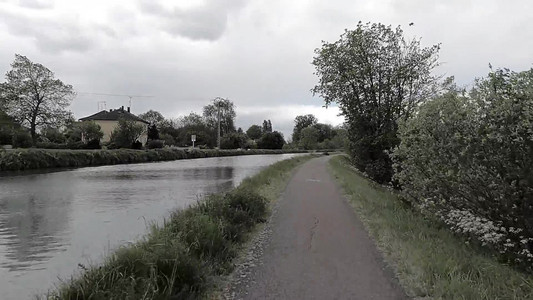 2024-04-22 Canal de la Marne au Rhin.mp4