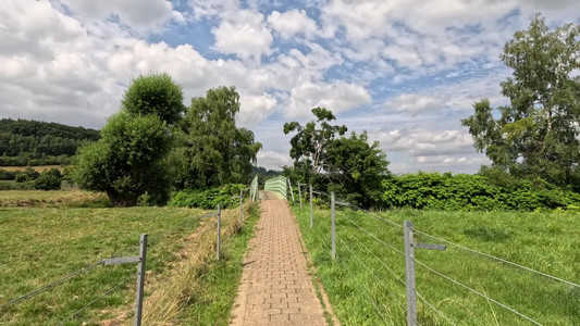 2025-07-26 Velosummer and links.mp4